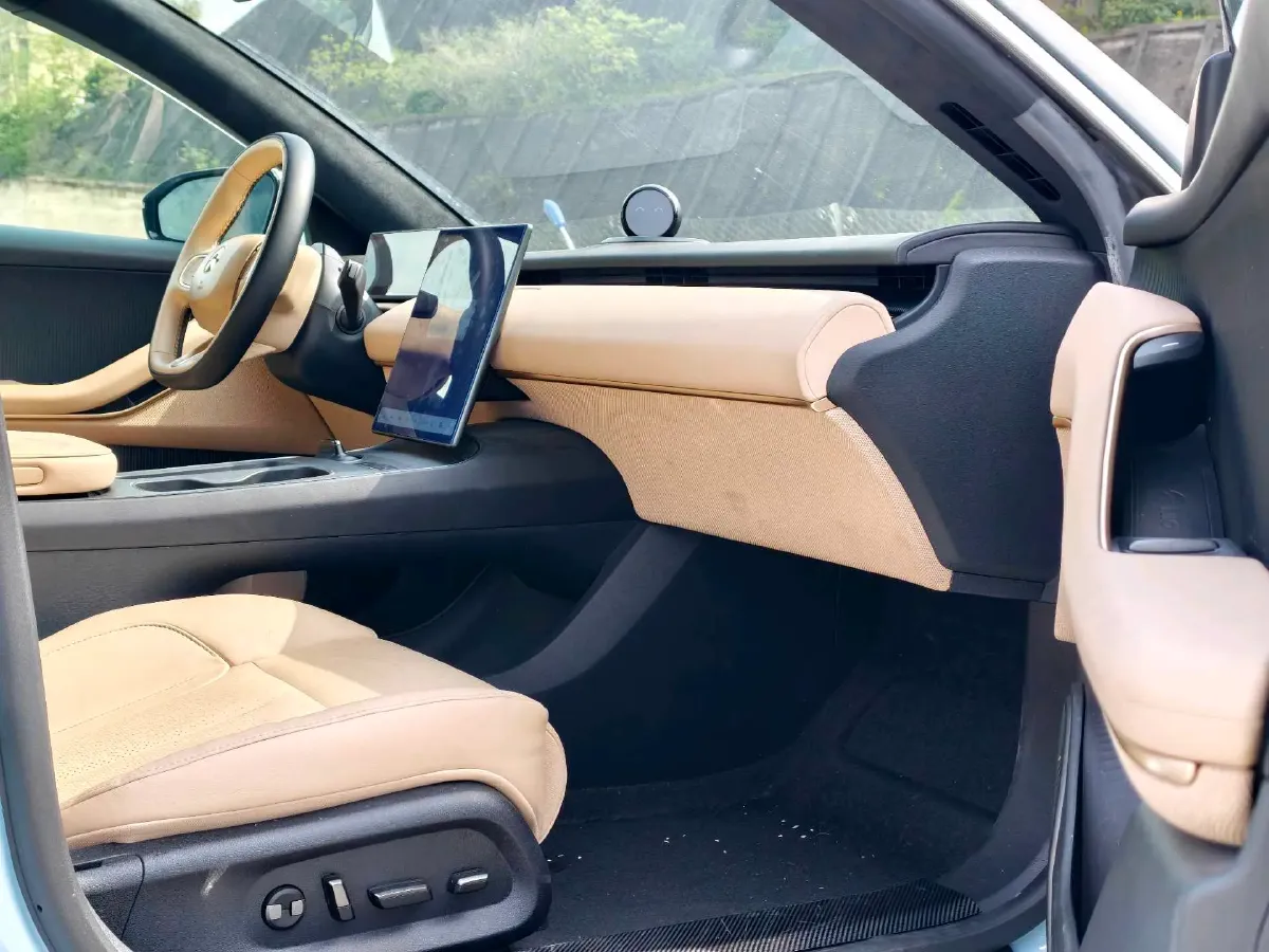 2022 JunTian HeiWuShi Youth 2.0T 203HP L4 6AT,autocango,china used car exporter,china ev exporter,chinese used car exporter,chinese used ev exporter