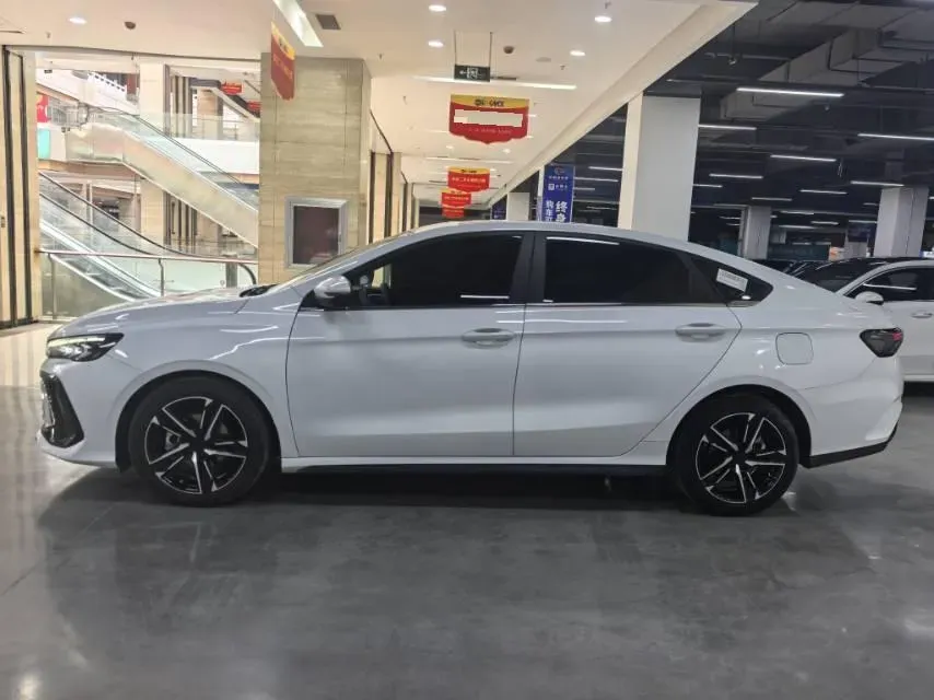 2022 Geely Binray 1.5T 181HP L4 7DCT,autocango,china used car exporter,china ev exporter,chinese used car exporter,chinese used ev exporter