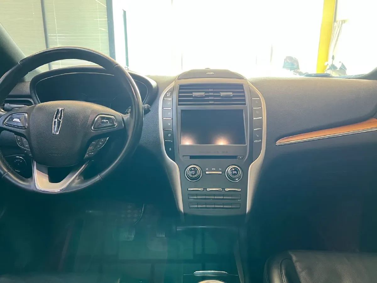 2018 Lincoln MKC 2.0T 253HP L4 6AT,autocango,china used car exporter,china ev exporter,chinese used car exporter,chinese used ev exporter