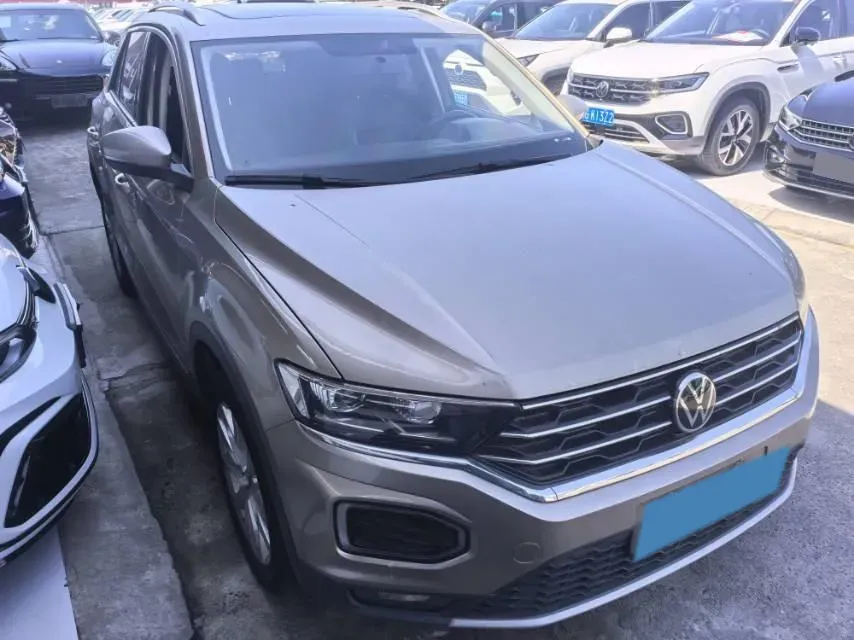 2022 Volkswagen T-Roc 1.4T 150HP L4 7DCT,autocango,china used car exporter,china ev exporter,chinese used car exporter,chinese used ev exporter