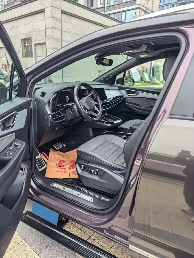 2021 Volkswagen Talagon 2.0T 220HP L4 7DCT,autocango,china used car exporter,china ev exporter,chinese used car exporter,chinese used ev exporter