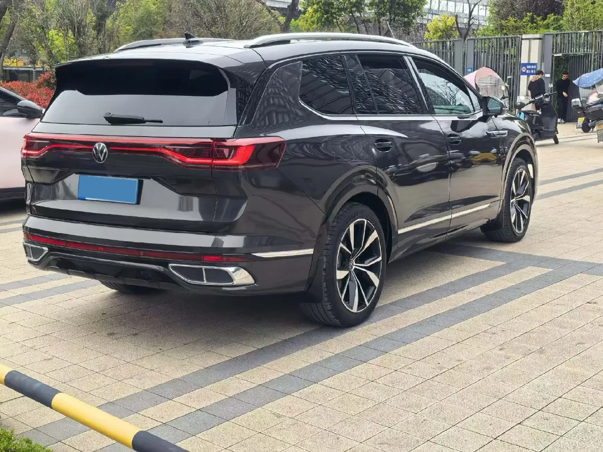 2021 Volkswagen Talagon 2.0T 220HP L4 7DCT,autocango,china used car exporter,china ev exporter,chinese used car exporter,chinese used ev exporter