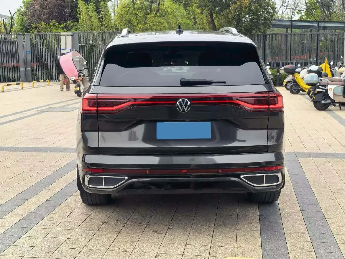 2021 Volkswagen Talagon 2.0T 220HP L4 7DCT,autocango,china used car exporter,china ev exporter,chinese used car exporter,chinese used ev exporter