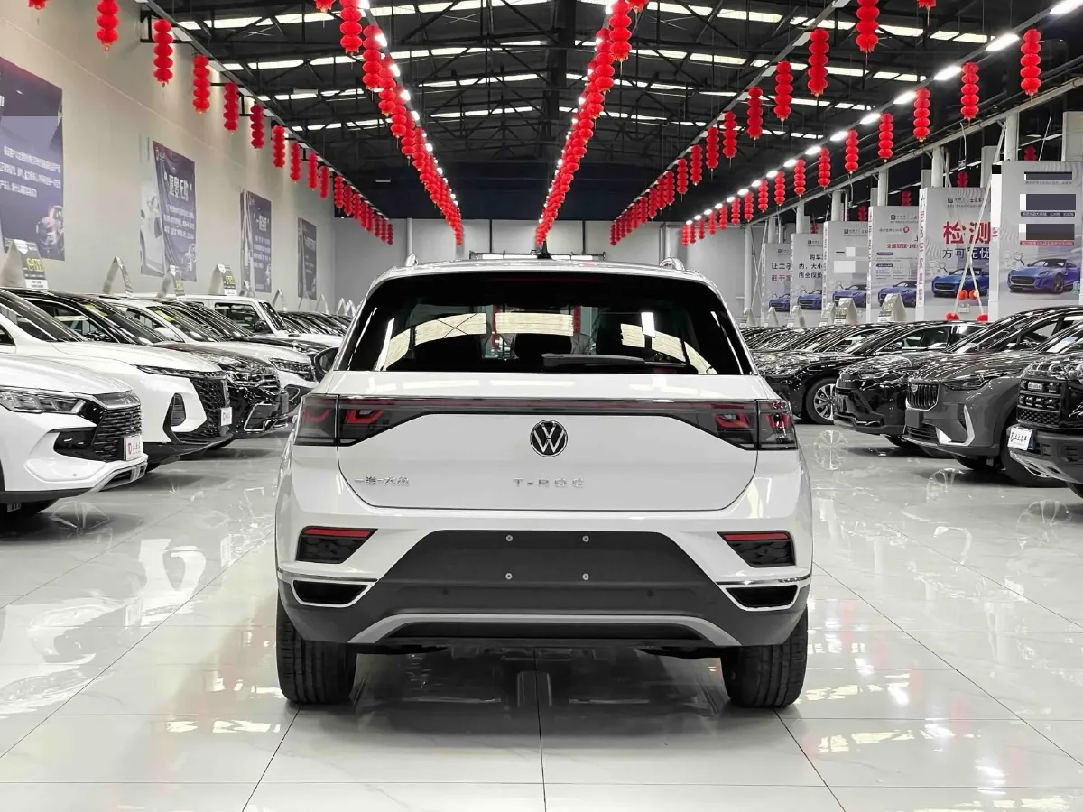 2025 Volkswagen T-Roc 1.4T 150HP L4 7DCT,autocango,china used car exporter,china ev exporter,chinese used car exporter,chinese used ev exporter