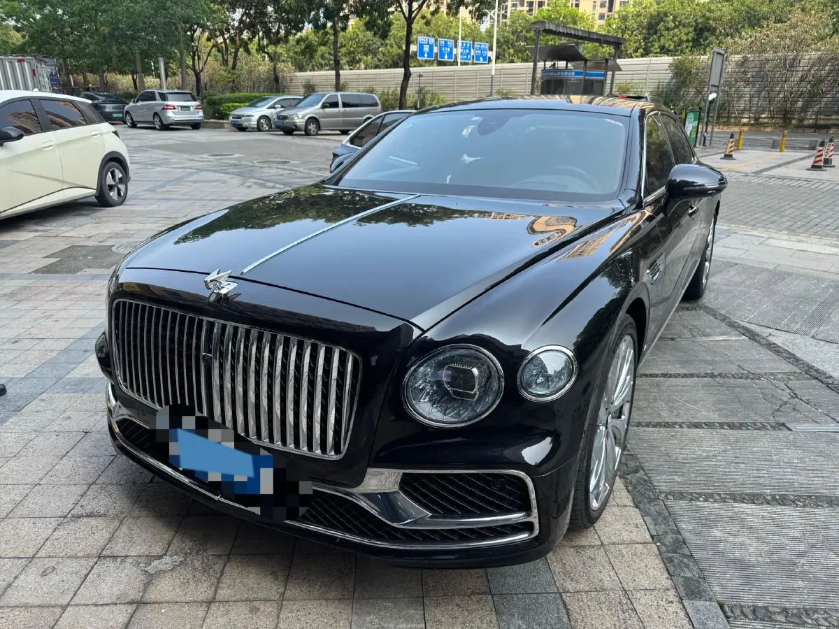 2022 Bentley Flying Spur 4.0T 550HP V8 8DCT,autocango,china used car exporter,china ev exporter,chinese used car exporter,chinese used ev exporter
