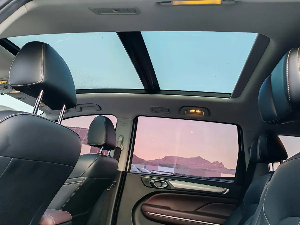 2021 GAC Trumpchi M6 1.5T 169HP L4 7DCT,autocango,china used car exporter,china ev exporter,chinese used car exporter,chinese used ev exporter