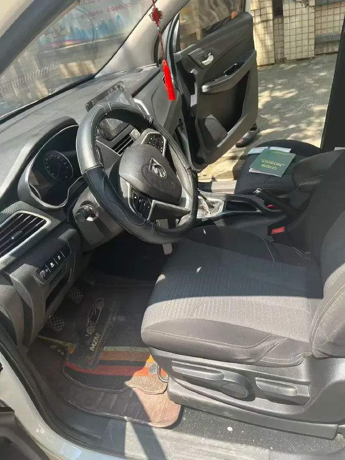 2019 BaoJun 730 1.5L 112HP L4 6MT,autocango,china used car exporter,china ev exporter,chinese used car exporter,chinese used ev exporter