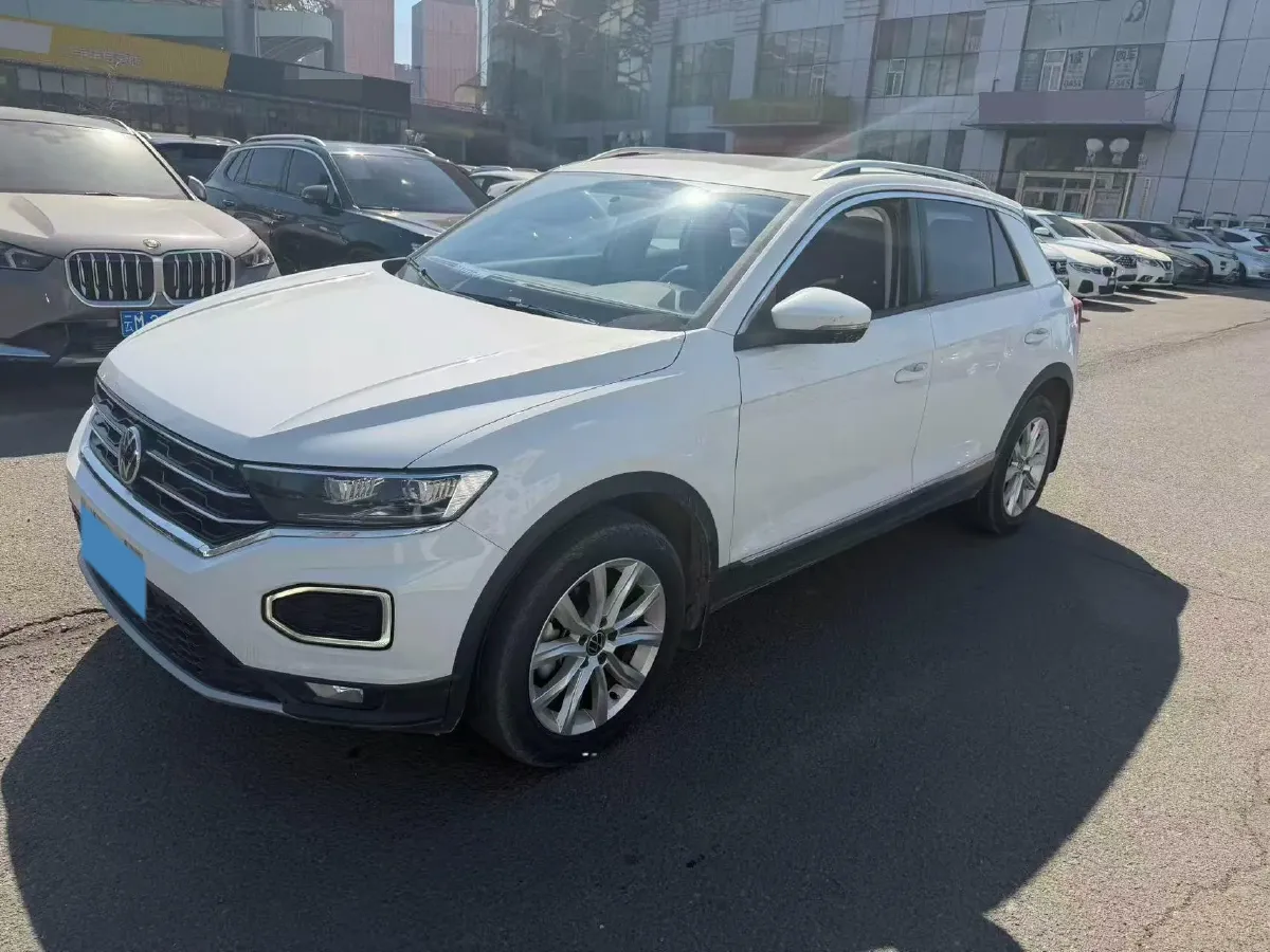 2022 Volkswagen T-Roc 1.4T 150HP L4 7DCT,autocango,china used car exporter,china ev exporter,chinese used car exporter,chinese used ev exporter