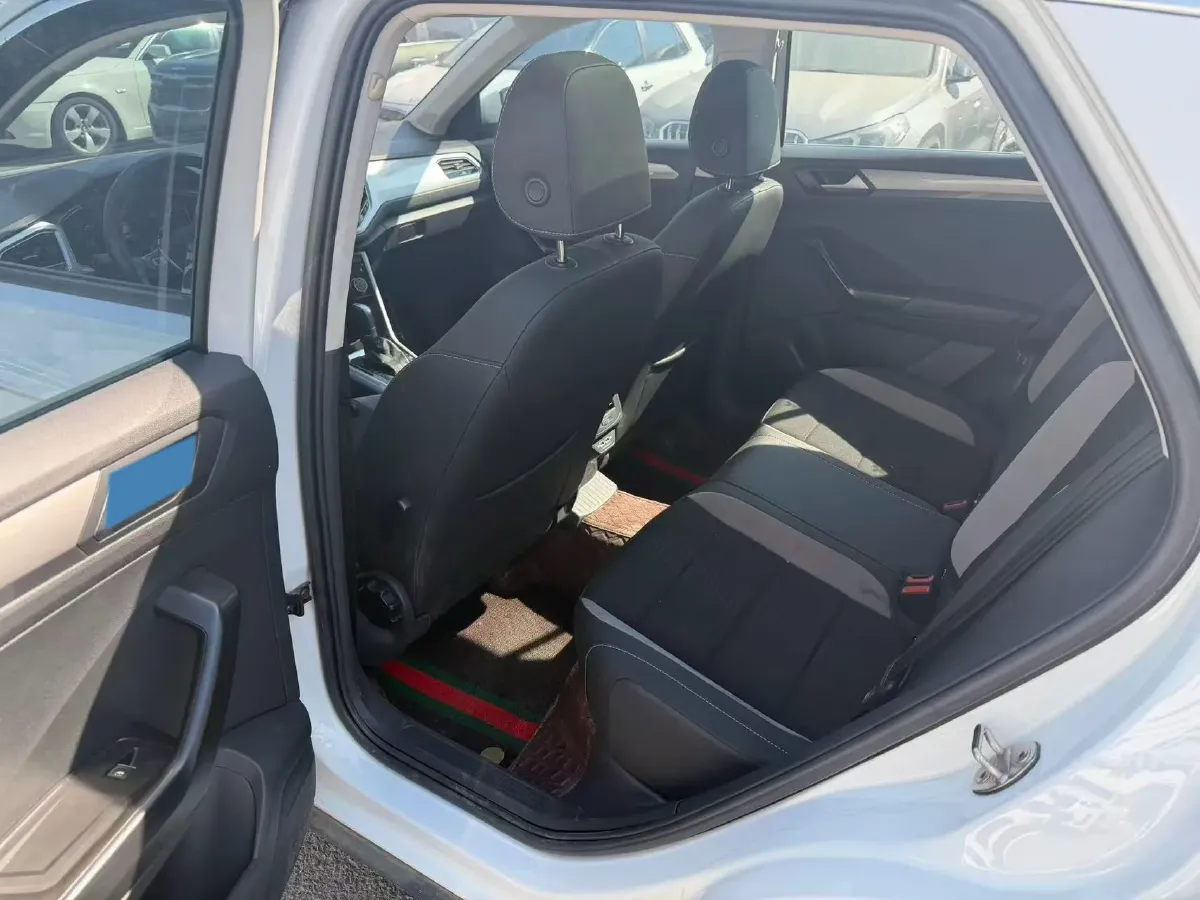 2022 Volkswagen T-Roc 1.4T 150HP L4 7DCT,autocango,china used car exporter,china ev exporter,chinese used car exporter,chinese used ev exporter