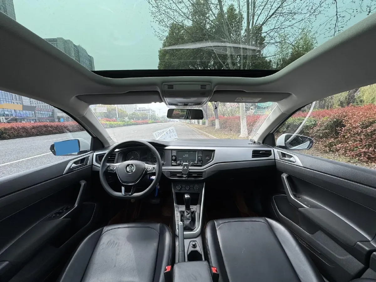 2019 Volkswagen Polo 1.5L 113HP L4 6AT,autocango,china used car exporter,china ev exporter,chinese used car exporter,chinese used ev exporter