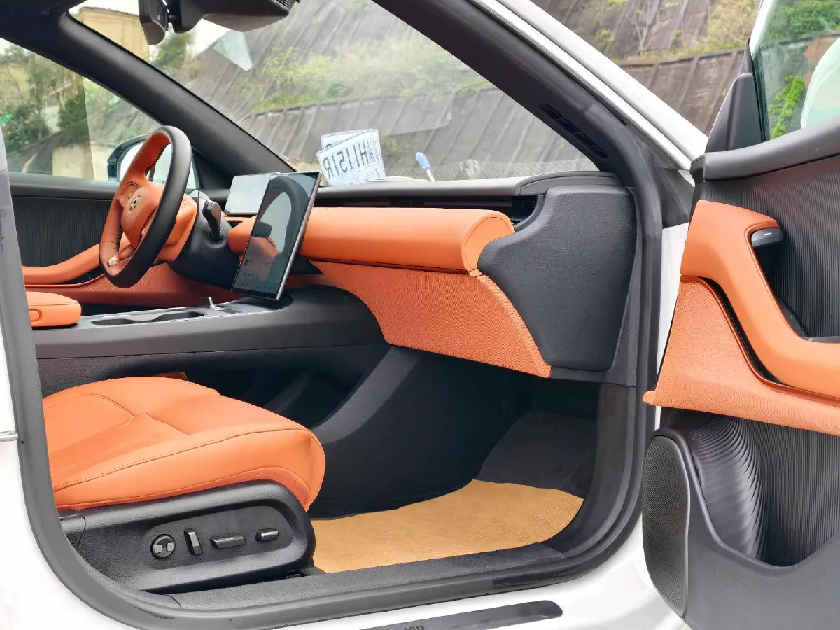 2022 JunTian HeiWuShi Youth 2.0T 203HP L4 6AT,autocango,china used car exporter,china ev exporter,chinese used car exporter,chinese used ev exporter