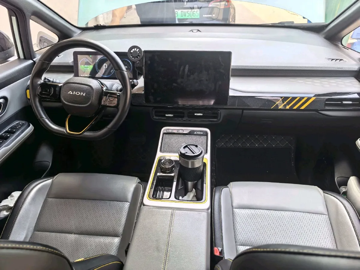 2022 Geely Okavango 1.8T 184HP L4 7DCT,autocango,china used car exporter,china ev exporter,chinese used car exporter,chinese used ev exporter