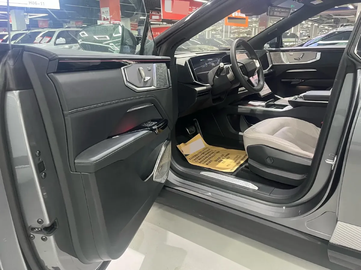 2023 HiPhi Y BEV 115KWH,autocango,china used car exporter,china ev exporter,chinese used car exporter,chinese used ev exporter