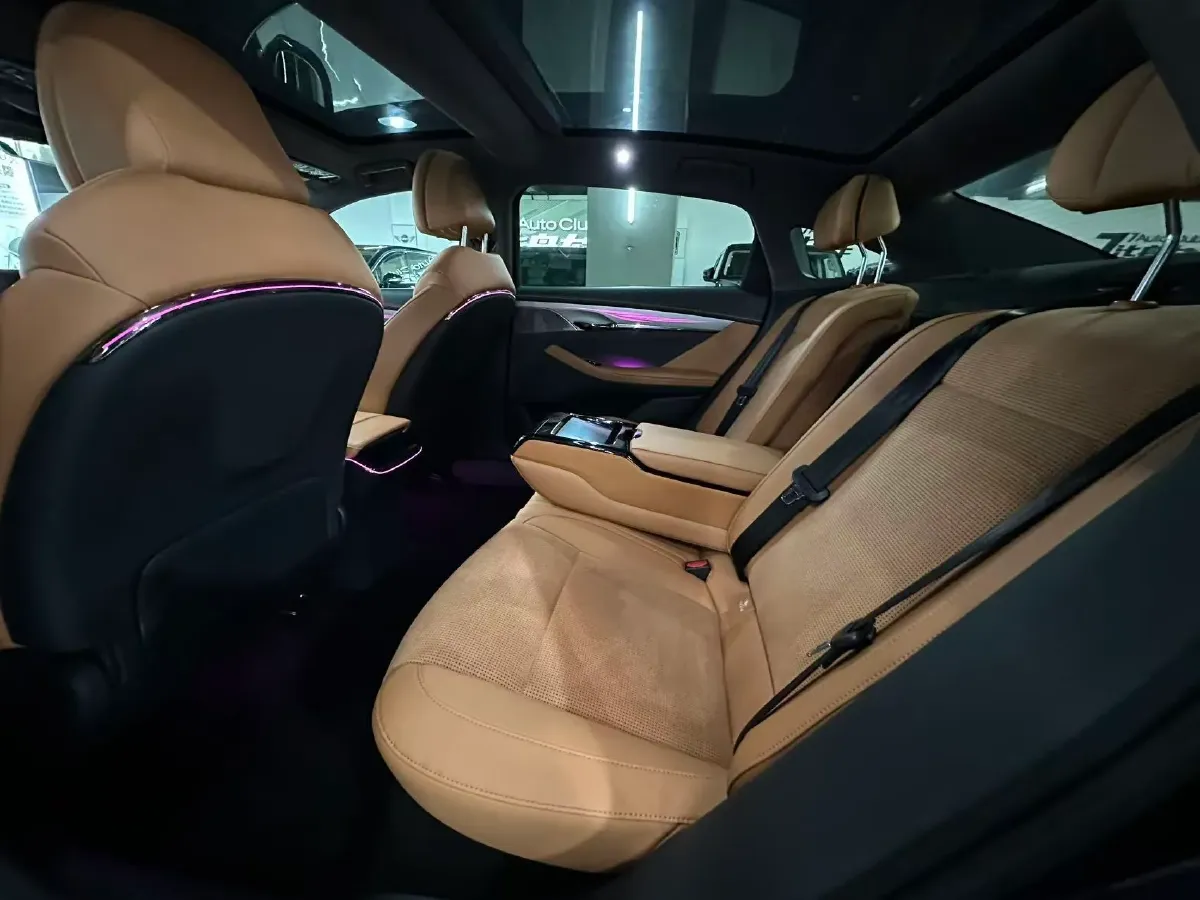 2024 Voyah ZhuiGuang 1.5T 136HP L4 PHEV 43KWH,autocango,china used car exporter,china ev exporter,chinese used car exporter,chinese used ev exporter