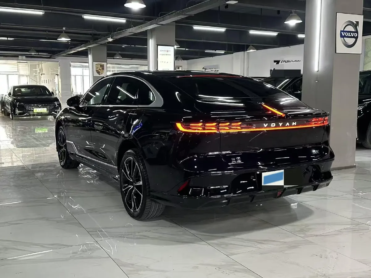 2024 Voyah ZhuiGuang 1.5T 136HP L4 PHEV 43KWH,autocango,china used car exporter,china ev exporter,chinese used car exporter,chinese used ev exporter