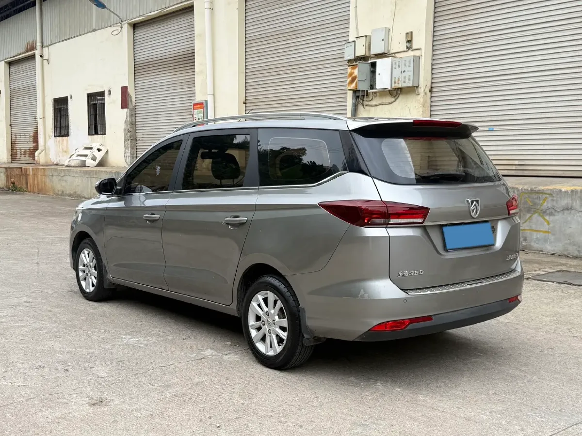 2019 BaoJun 360 1.5L 105HP L4 CVT,autocango,china used car exporter,china ev exporter,chinese used car exporter,chinese used ev exporter