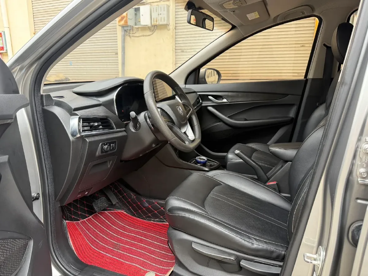 2019 BaoJun 360 1.5L 105HP L4 CVT,autocango,china used car exporter,china ev exporter,chinese used car exporter,chinese used ev exporter