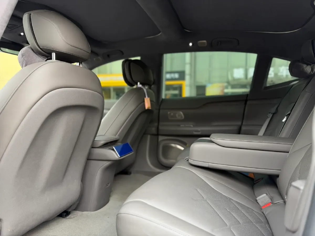 2021 Volkswagen ID.6 Crozz BEV 84.8KWH,autocango,china used car exporter,china ev exporter,chinese used car exporter,chinese used ev exporter