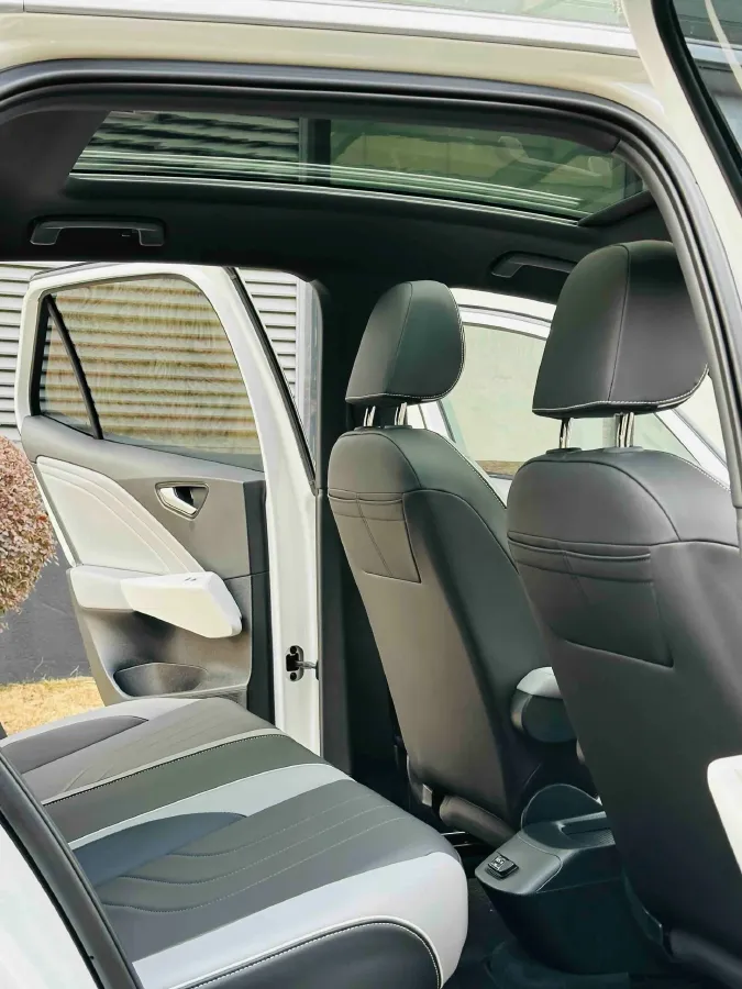 2025 Reach Ren T30 BEV,autocango,china used car exporter,china ev exporter,chinese used car exporter,chinese used ev exporter