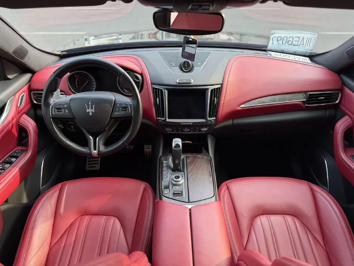 2019 Maserati Levante 3.0T 350HP V6 8AT,autocango,china used car exporter,china ev exporter,chinese used car exporter,chinese used ev exporter