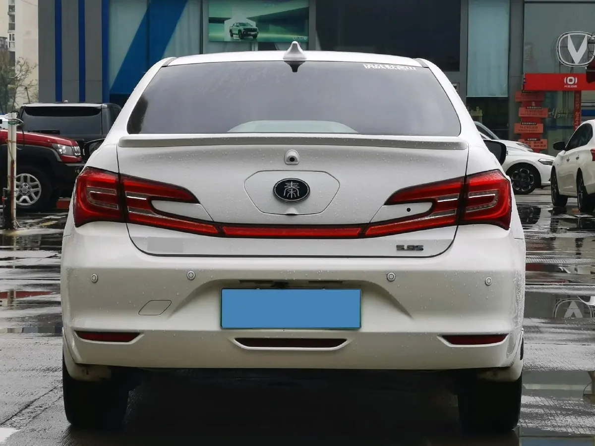 2017 BYD Qin 1.5T 154HP L4 6DCT PHEV 15.2KWH,autocango,china used car exporter,china ev exporter,chinese used car exporter,chinese used ev exporter