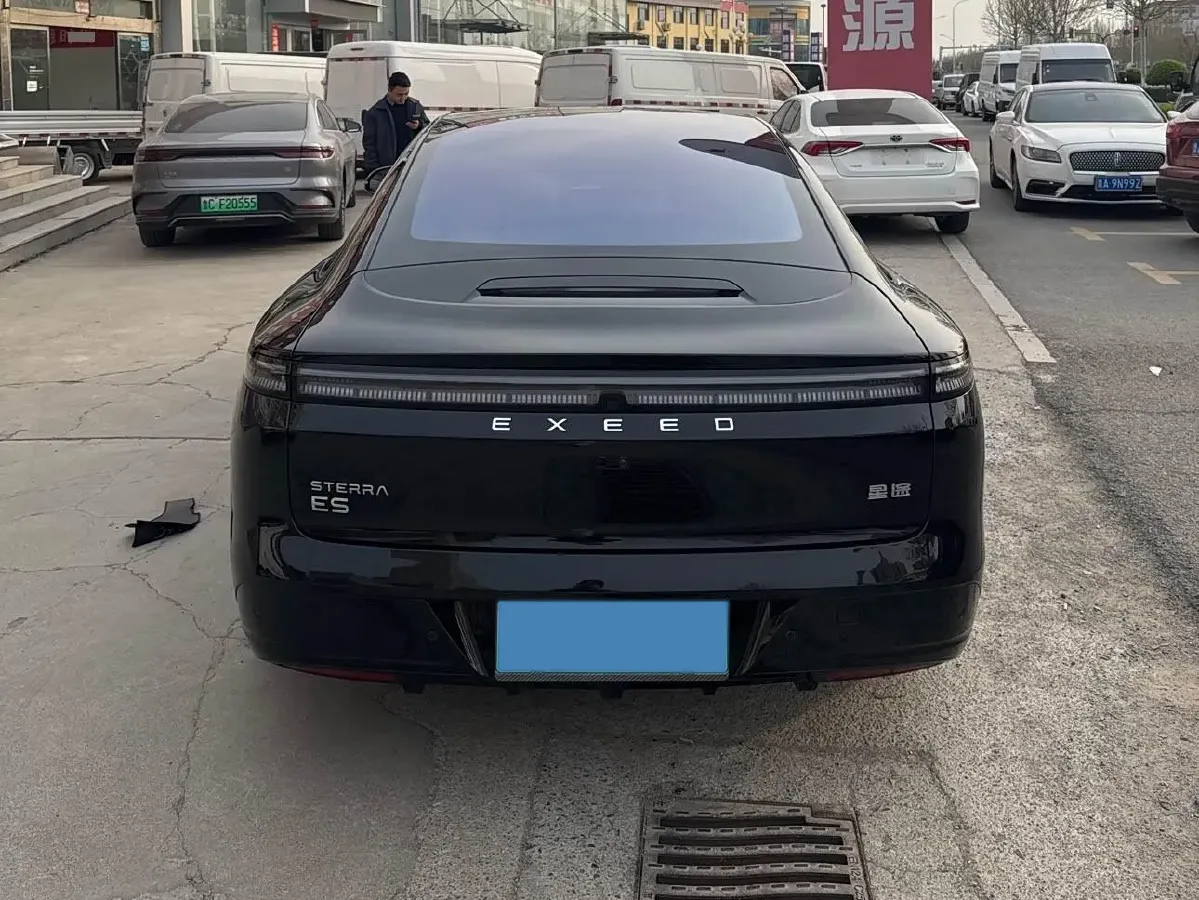 2025 Exceed Sterra ES REEV 156HP REEV 34.7KWH,autocango,china used car exporter,china ev exporter,chinese used car exporter,chinese used ev exporter