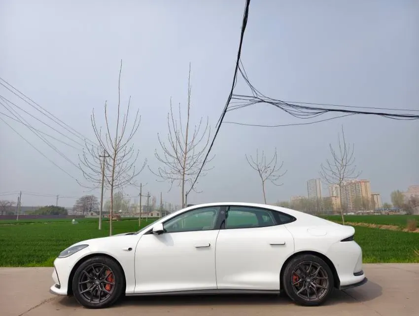 2024 IM L6 BEV 75KWH,autocango,china used car exporter,china ev exporter,chinese used car exporter,chinese used ev exporter