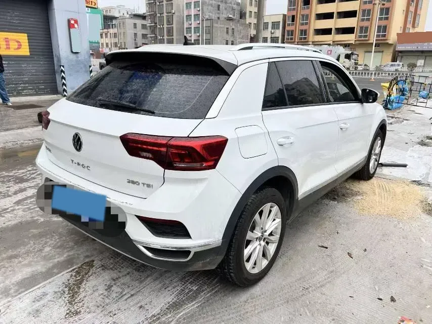 2022 Volkswagen T-Roc 1.4T 150HP L4 7DCT,autocango,china used car exporter,china ev exporter,chinese used car exporter,chinese used ev exporter