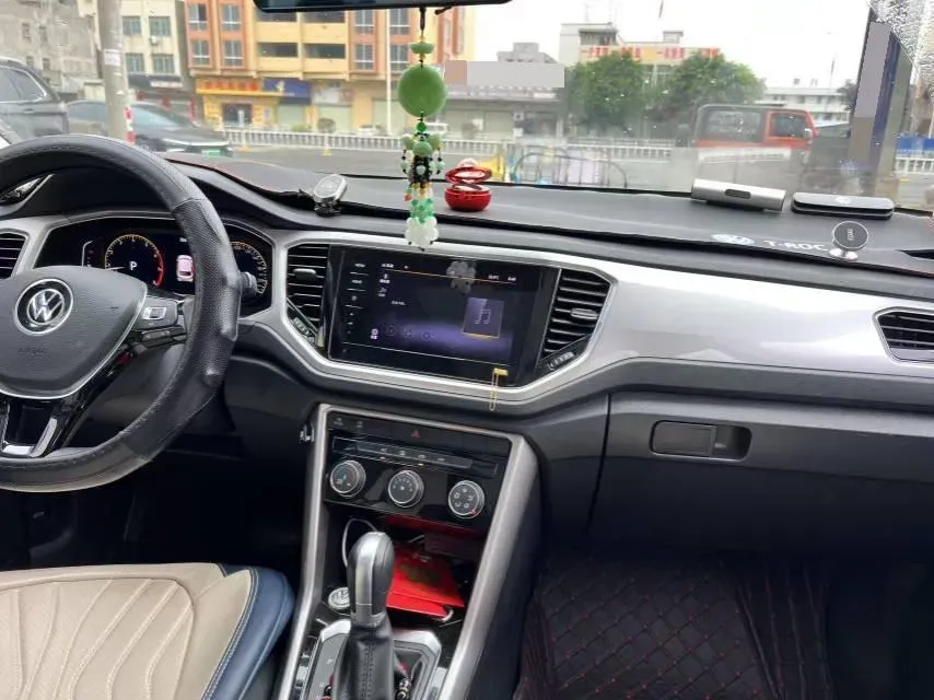 2022 Volkswagen T-Roc 1.4T 150HP L4 7DCT,autocango,china used car exporter,china ev exporter,chinese used car exporter,chinese used ev exporter