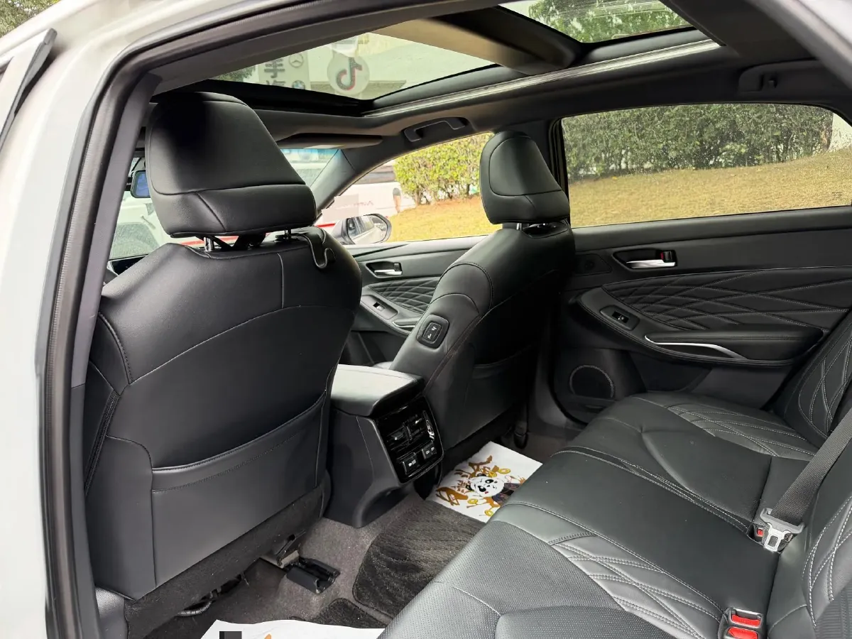 2023 Toyota Avalon 2.5L 178HP L4 E-CVT Hybrid,autocango,china used car exporter,china ev exporter,chinese used car exporter,chinese used ev exporter