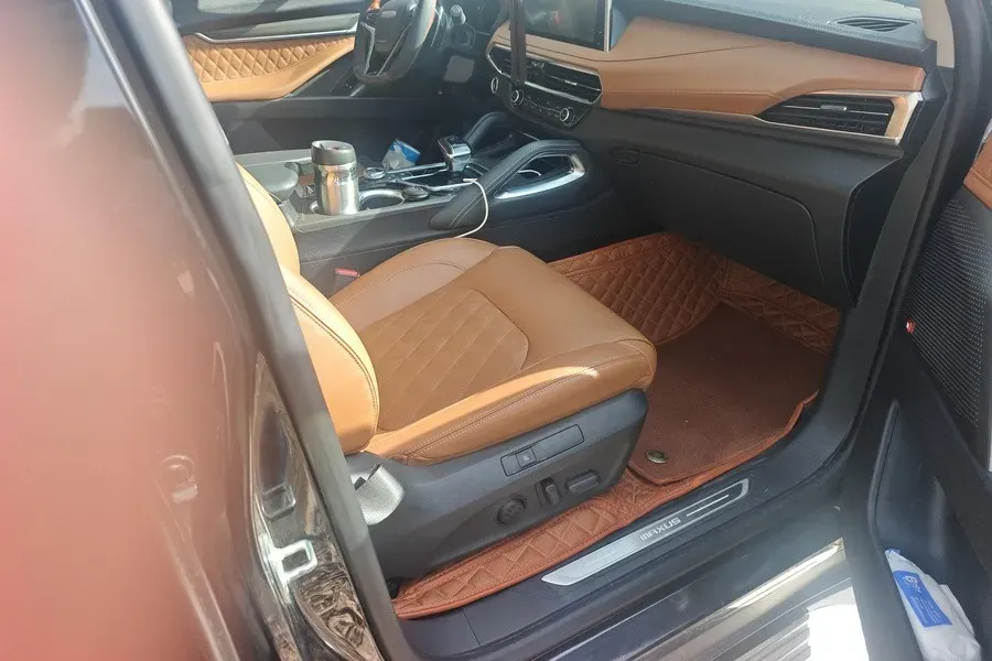 2020 MAXUS D90 Pro 2.0T 218HP L4 8AT,autocango,china used car exporter,china ev exporter,chinese used car exporter,chinese used ev exporter