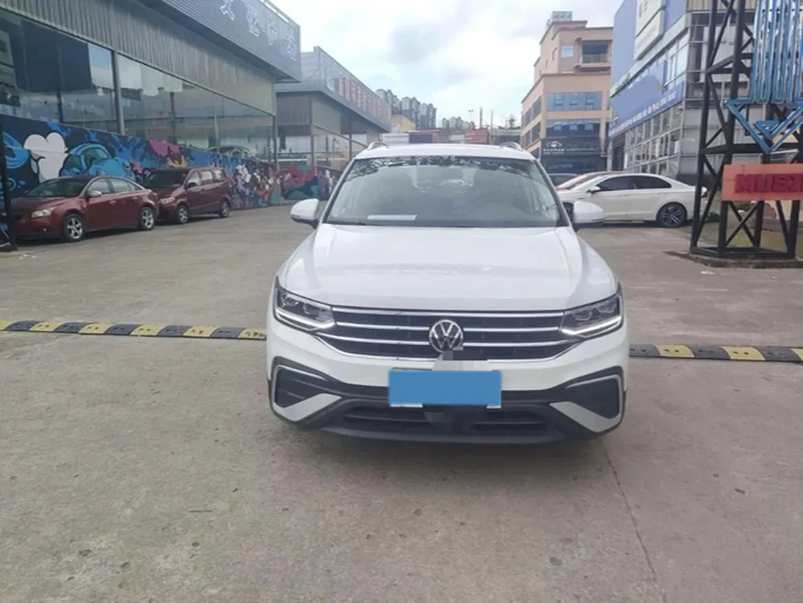 2023 Volkswagen Tiguan L 1.5T 160HP L4 7DCT,autocango,china used car exporter,china ev exporter,chinese used car exporter,chinese used ev exporter