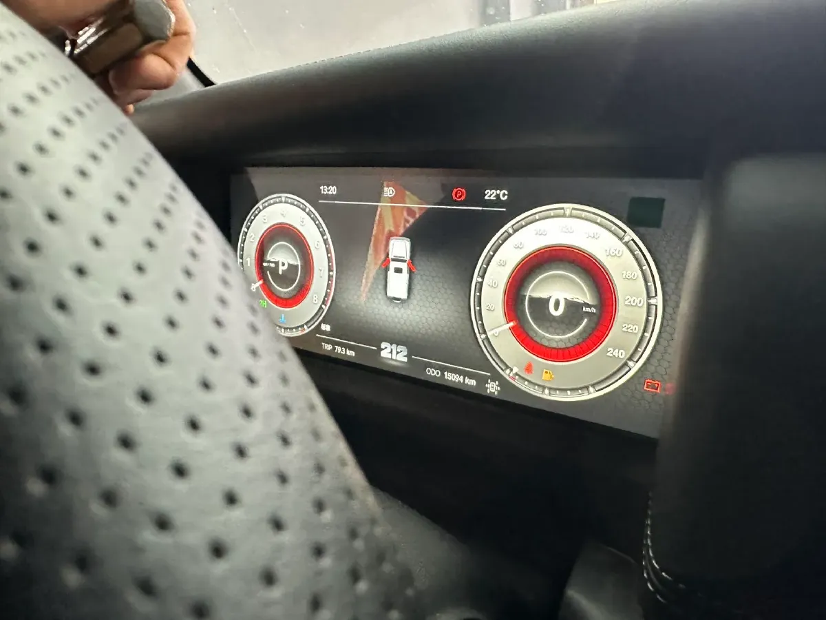 2025 212 212 T01 2.0T 252HP L4 8AT,autocango,china used car exporter,china ev exporter,chinese used car exporter,chinese used ev exporter