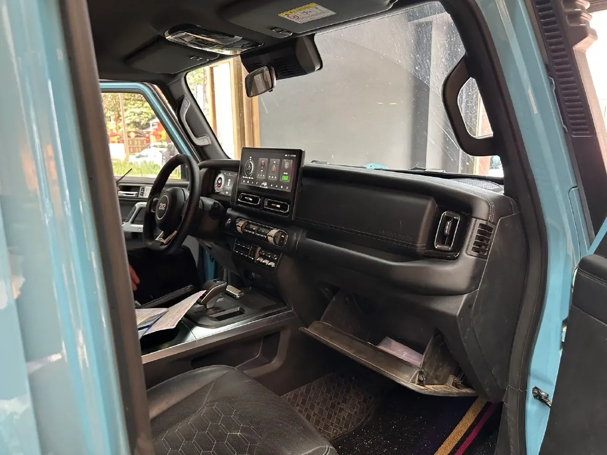 2025 212 212 T01 2.0T 252HP L4 8AT,autocango,china used car exporter,china ev exporter,chinese used car exporter,chinese used ev exporter