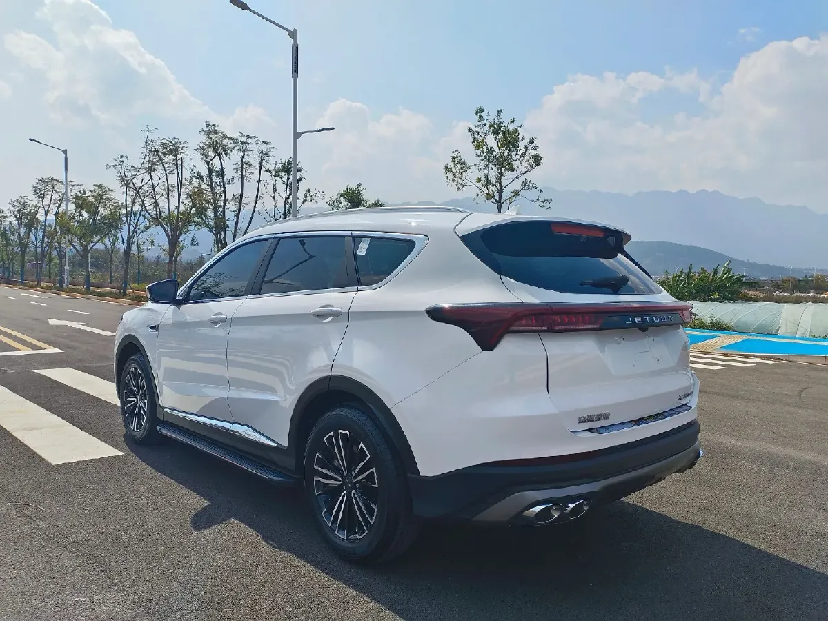 2022 Jetour X70 Plus 1.5T 156HP L4 CVT,autocango,china used car exporter,china ev exporter,chinese used car exporter,chinese used ev exporter