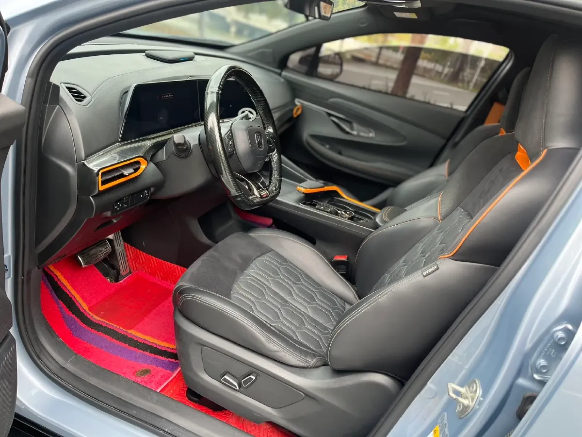 2022 ChangAn UNI-T 1.5T 188HP L4 7DCT,autocango,china used car exporter,china ev exporter,chinese used car exporter,chinese used ev exporter