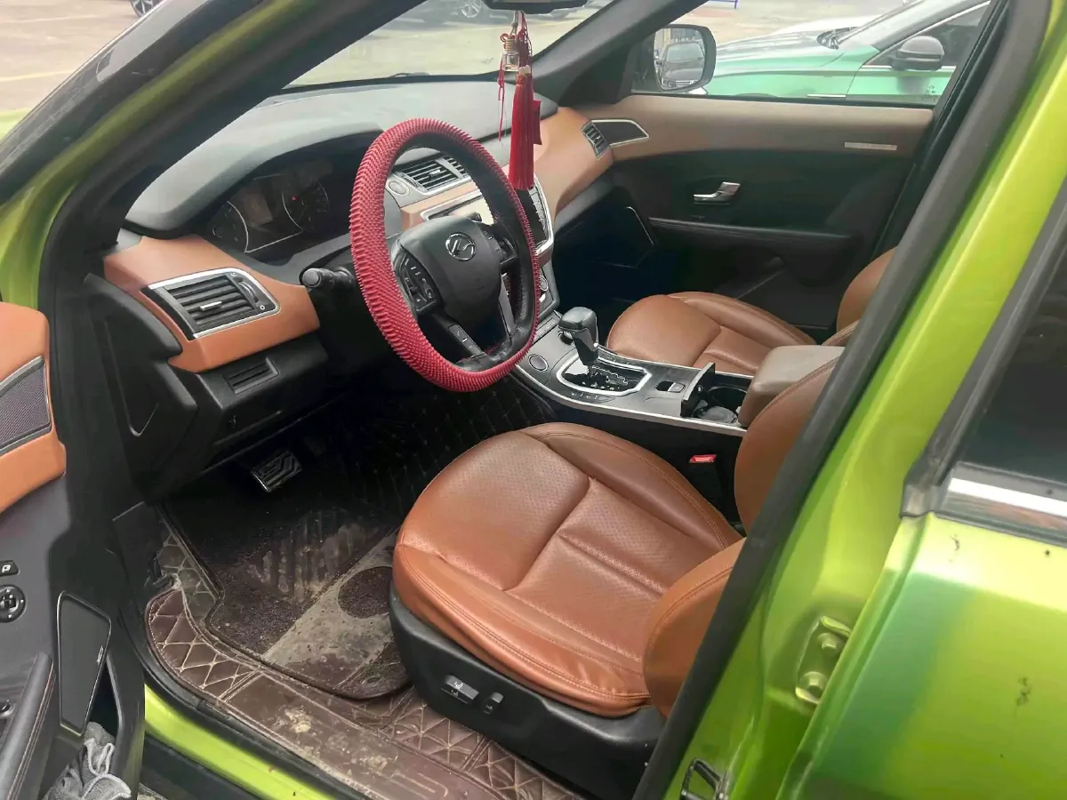 2018 Landwind X7 1.5T 163HP L4 8AT,autocango,china used car exporter,china ev exporter,chinese used car exporter,chinese used ev exporter
