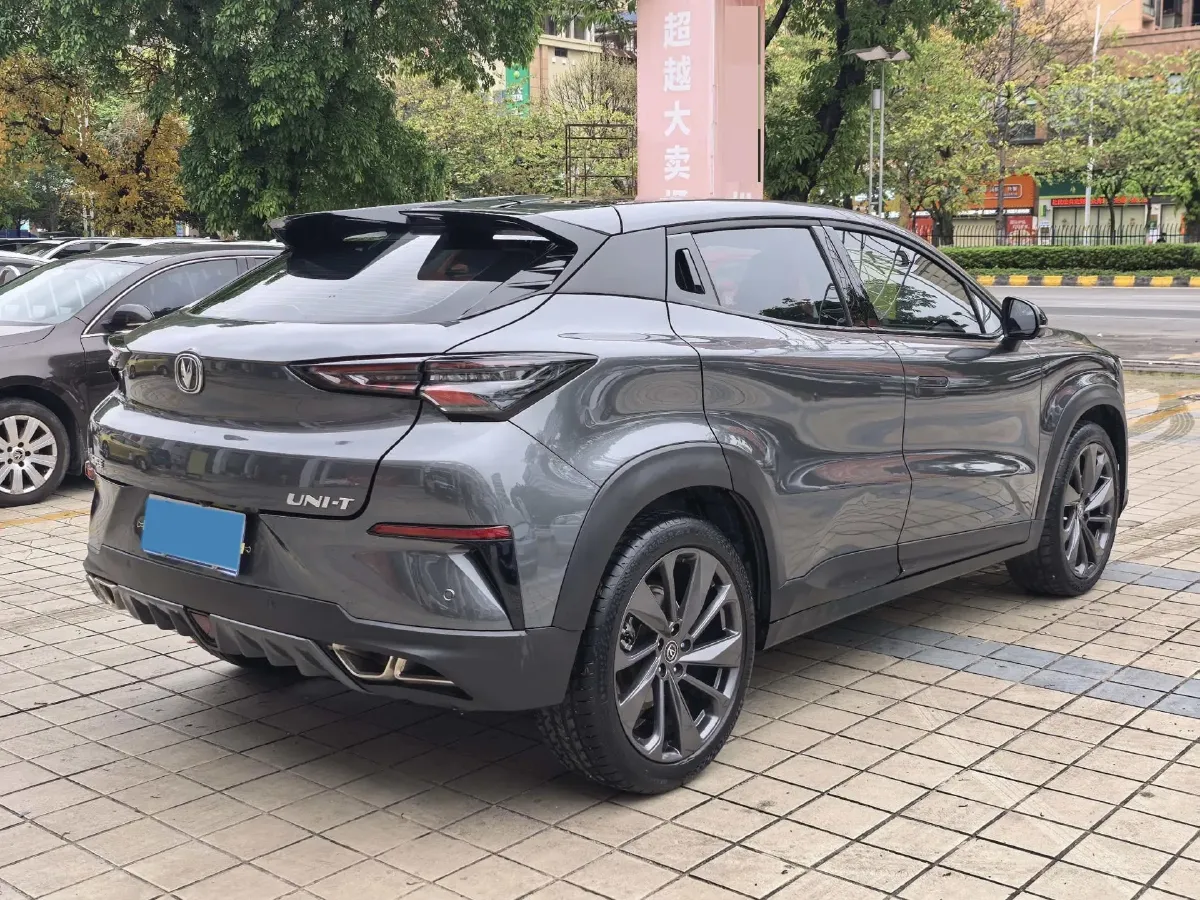 2020 ChangAn UNI-T 1.5T 180HP L4 7DCT,autocango,china used car exporter,china ev exporter,chinese used car exporter,chinese used ev exporter