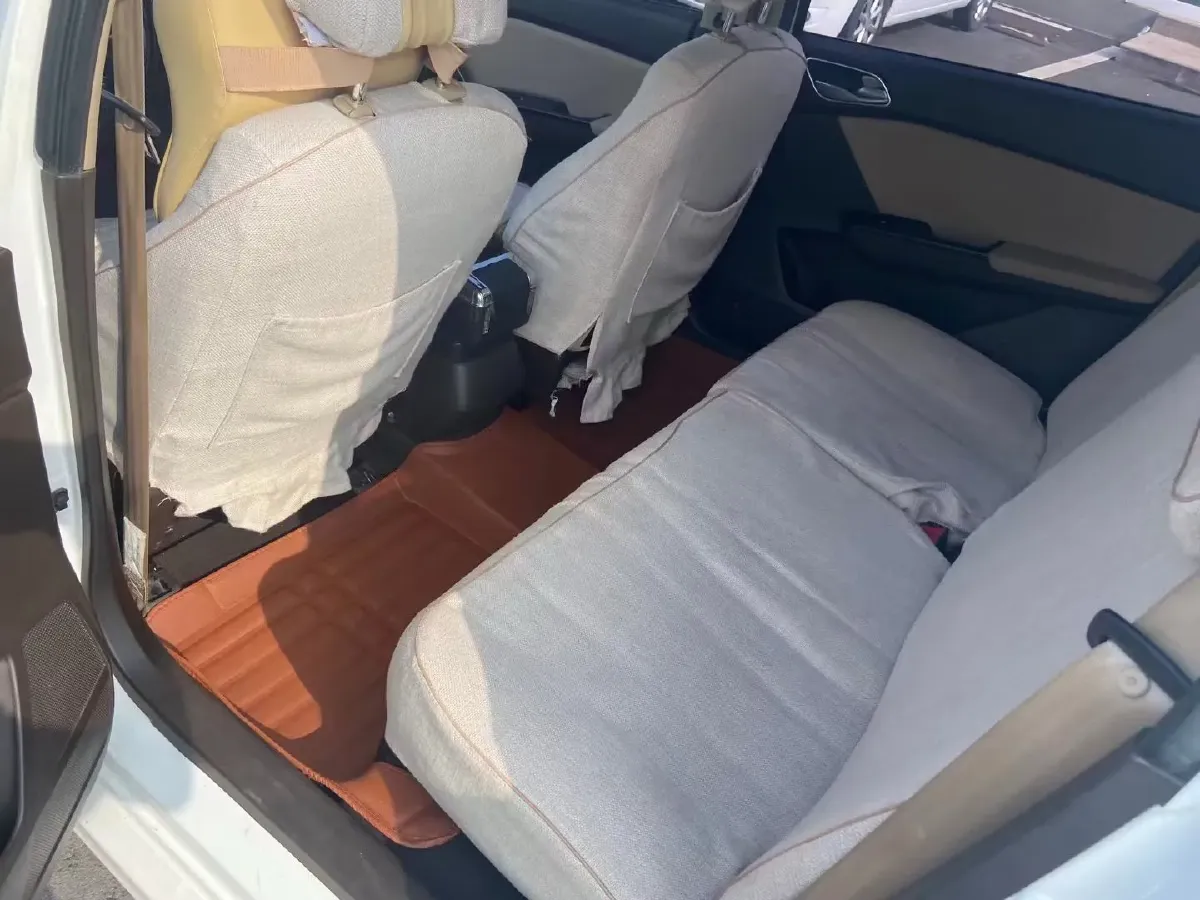 2017 BaoJun 310W 1.5L 112HP L4 6MT,autocango,china used car exporter,china ev exporter,chinese used car exporter,chinese used ev exporter