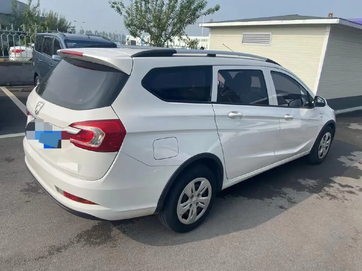 2017 BaoJun 310W 1.5L 112HP L4 6MT,autocango,china used car exporter,china ev exporter,chinese used car exporter,chinese used ev exporter