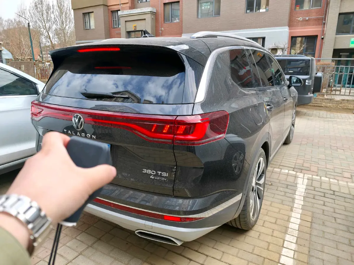 2023 Volkswagen Talagon 2.0T 220HP L4 7DCT,autocango,china used car exporter,china ev exporter,chinese used car exporter,chinese used ev exporter