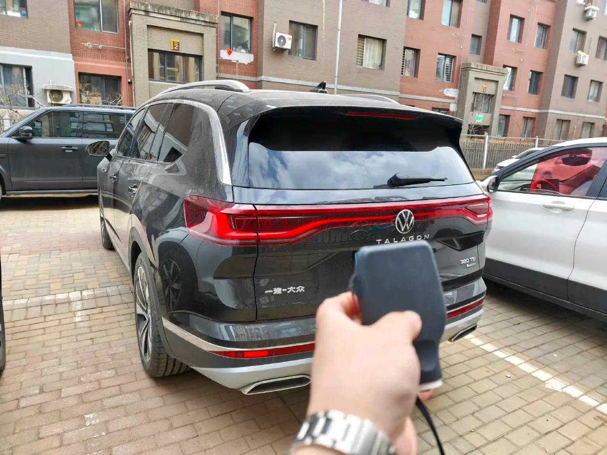 2023 Volkswagen Talagon 2.0T 220HP L4 7DCT,autocango,china used car exporter,china ev exporter,chinese used car exporter,chinese used ev exporter