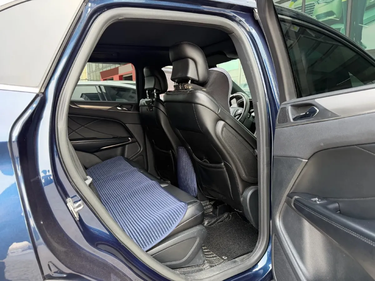 2017 Lincoln MKC 2.0T 203HP L4 6AT,autocango,china used car exporter,china ev exporter,chinese used car exporter,chinese used ev exporter