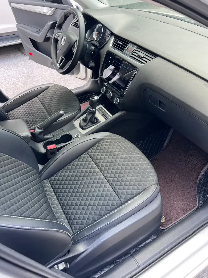 2018 Skoda Octavia 1.4T 150HP L4 7DCT,autocango,china used car exporter,china ev exporter,chinese used car exporter,chinese used ev exporter