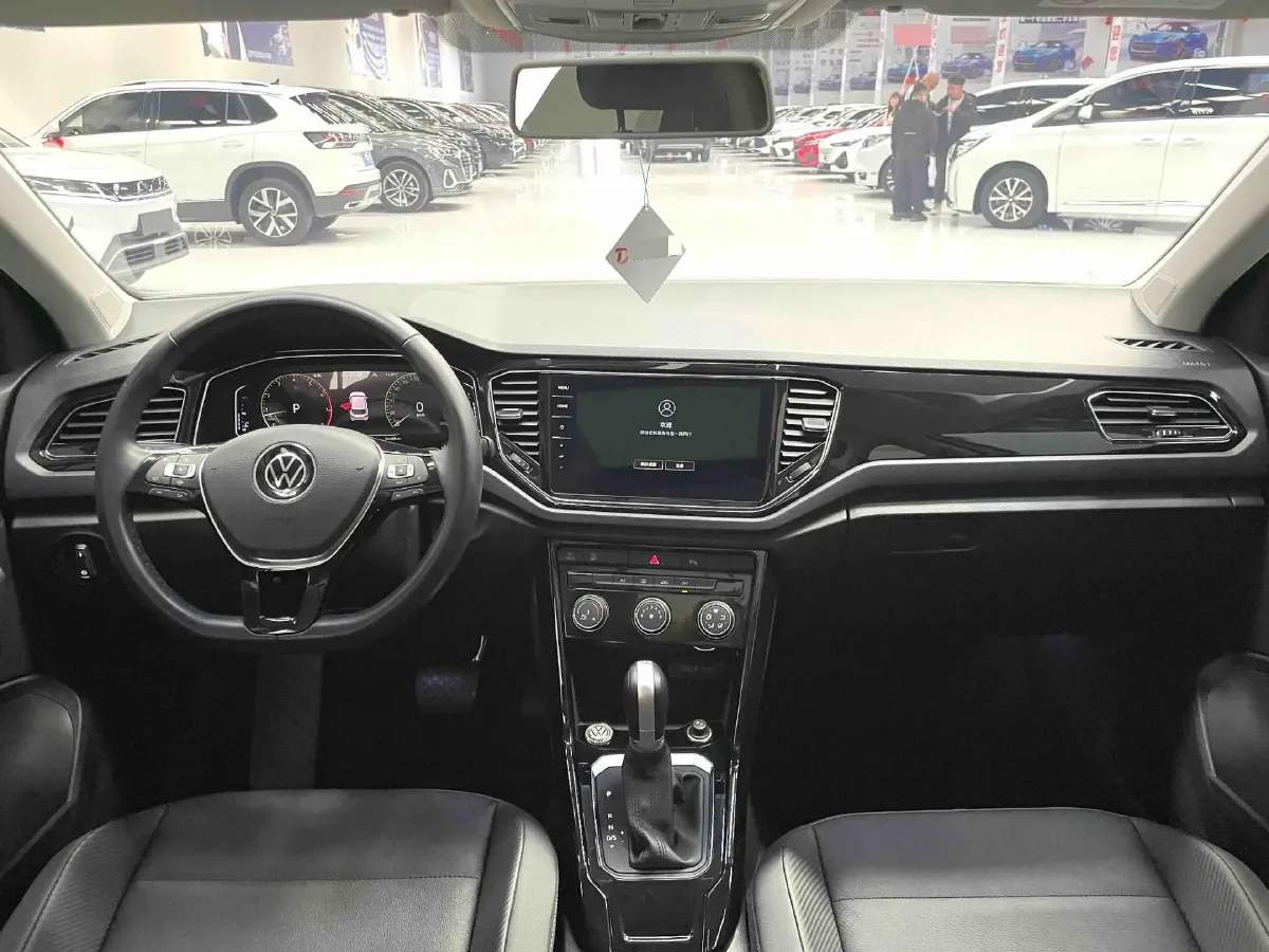 2022 Volkswagen T-Roc 1.4T 150HP L4 7DCT,autocango,china used car exporter,china ev exporter,chinese used car exporter,chinese used ev exporter