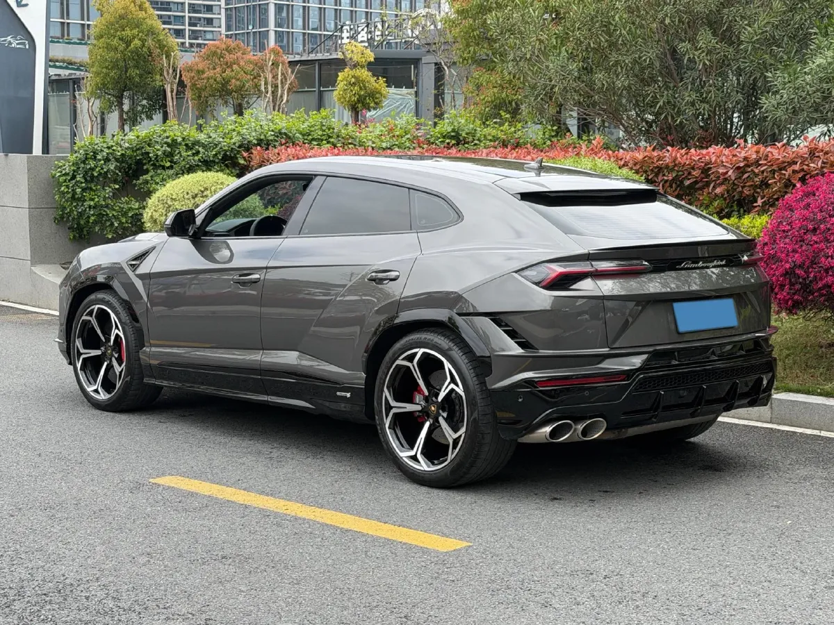 2023 Lamborghini Urus 4.0T 641HP V8 8AT,autocango,china used car exporter,china ev exporter,chinese used car exporter,chinese used ev exporter