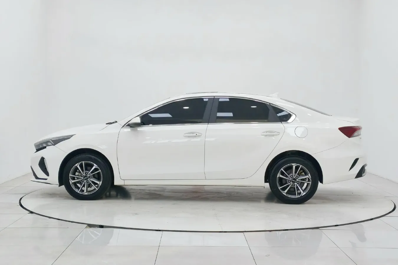 2023 Kia K3 1.5L 115HP L4 CVT,autocango,china used car exporter,china ev exporter,chinese used car exporter,chinese used ev exporter