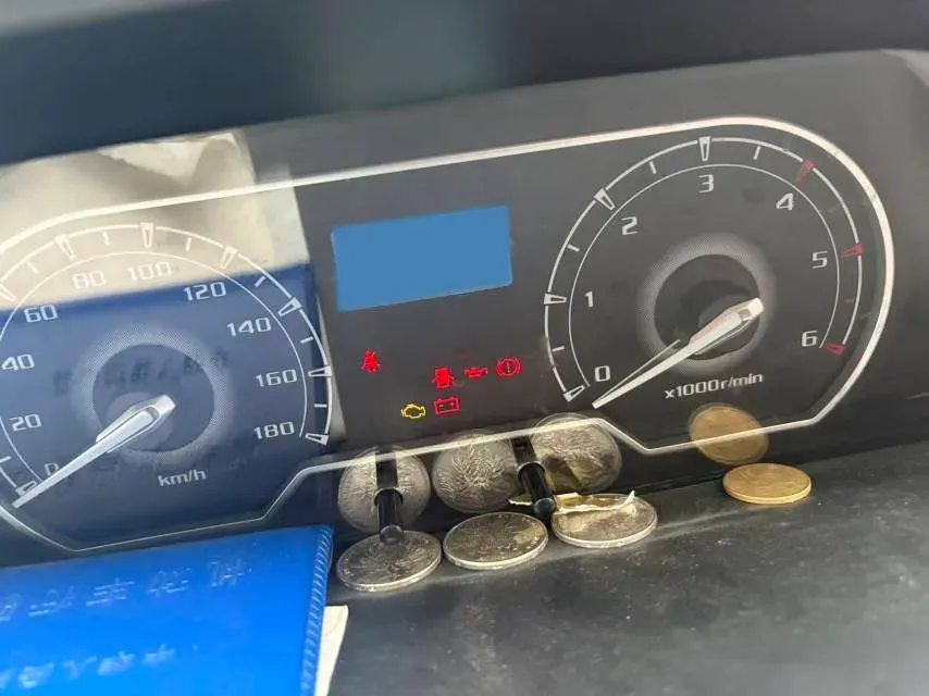 2020 MAXUS XinTu V80 2.5T 136HP L4 6AMT,autocango,china used car exporter,china ev exporter,chinese used car exporter,chinese used ev exporter