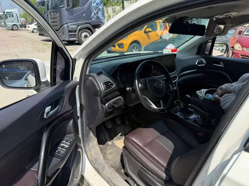 2020 GAC Trumpchi GS4 1.5T 169HP L4 6MT,autocango,china used car exporter,china ev exporter,chinese used car exporter,chinese used ev exporter