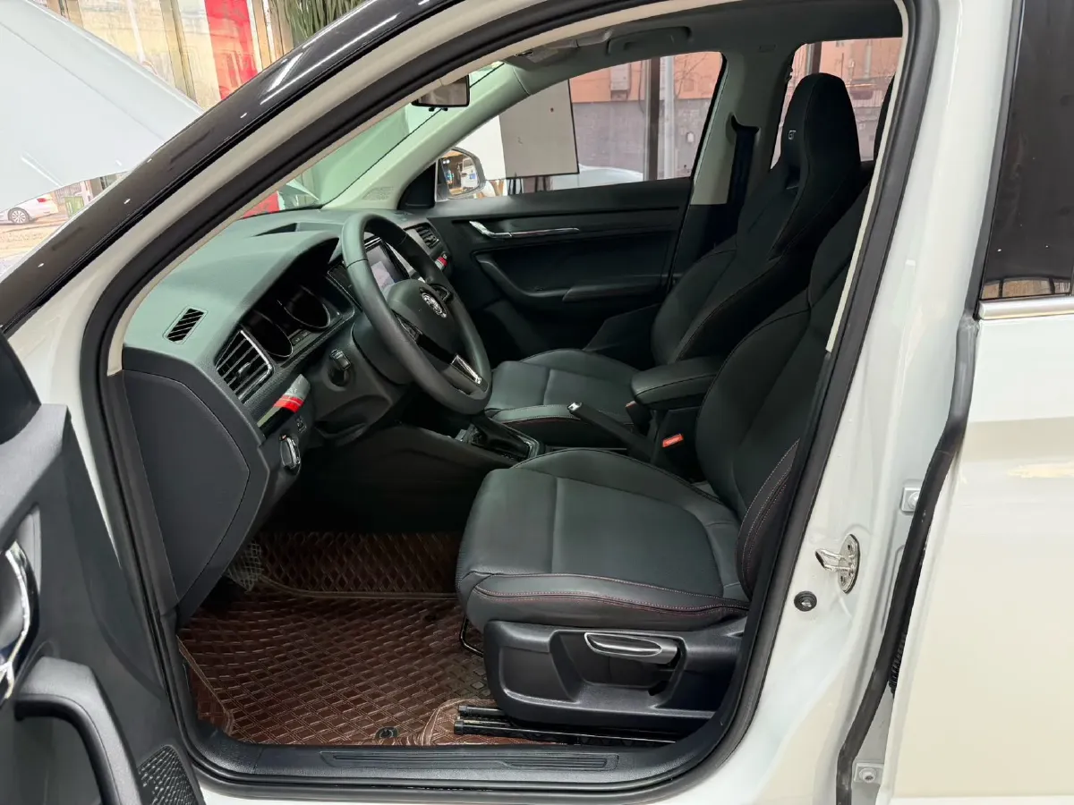 2023 Skoda Kamiq 1.5L 109HP L4 6AT,autocango,china used car exporter,china ev exporter,chinese used car exporter,chinese used ev exporter